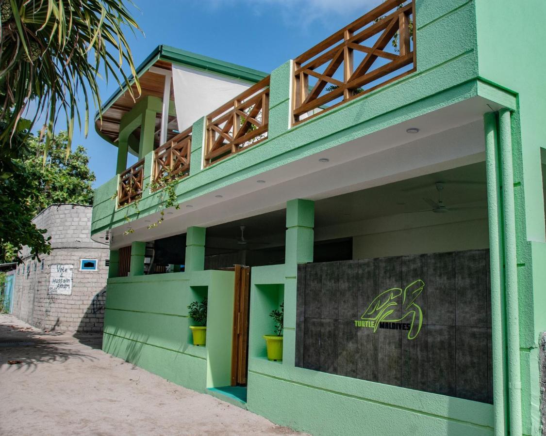 Turtle Maldives - Your Gateway To The Beach & Marine Adventures Await! Omadhoo エクステリア 写真